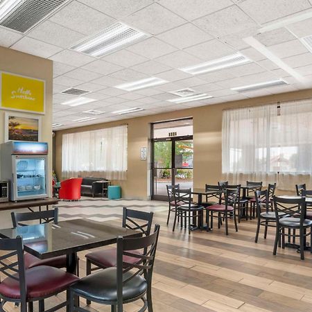 Quality Inn Near Speedway Wilkesboro Εξωτερικό φωτογραφία