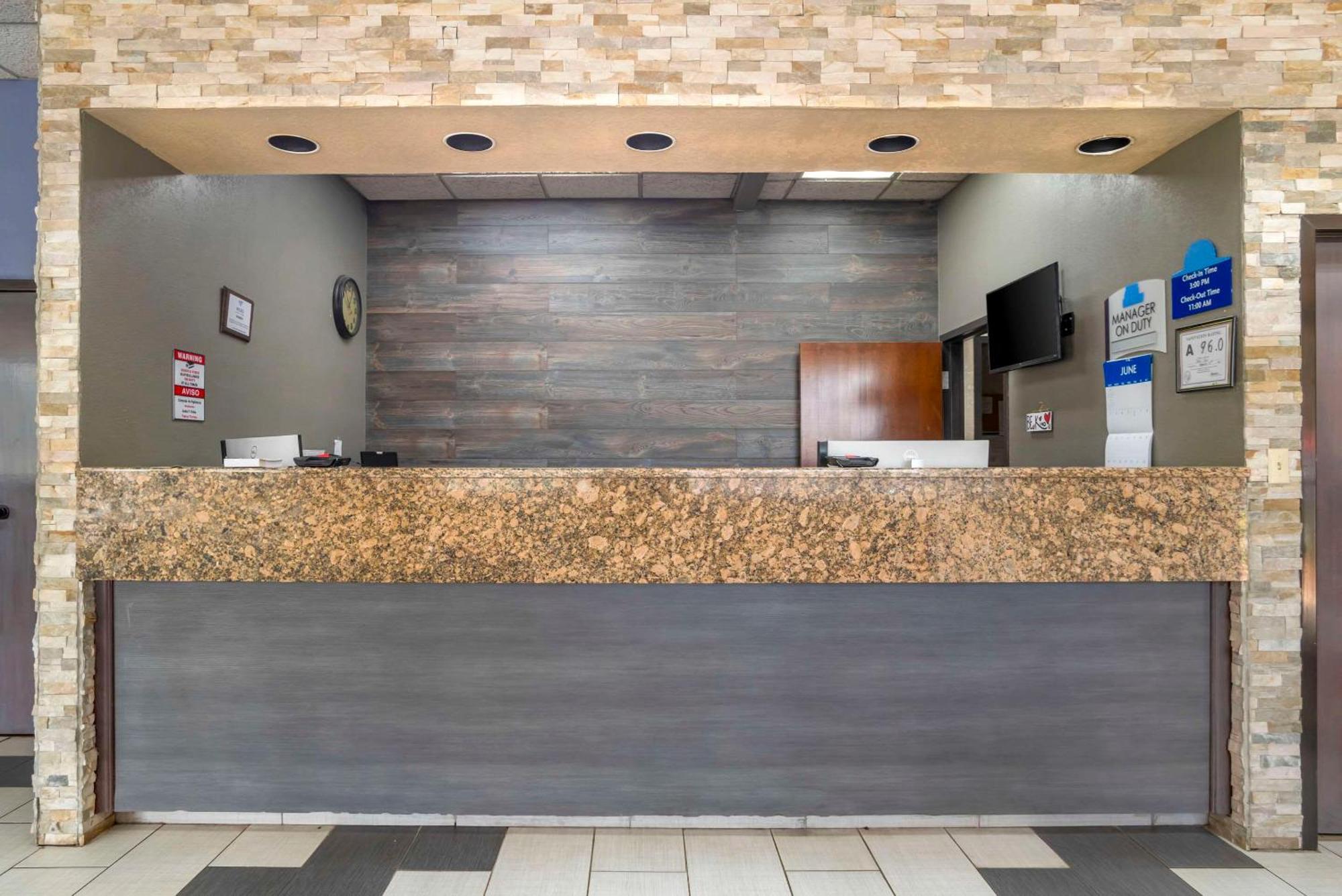 Quality Inn Near Speedway Wilkesboro Εξωτερικό φωτογραφία
